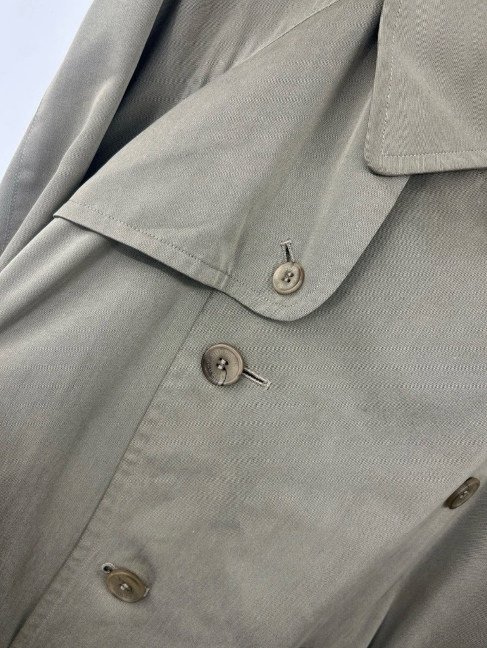 Authentic Vintage Burberry Classic Men's Double-Breasted Trench Coat 42 US L - Picture 4 of 16